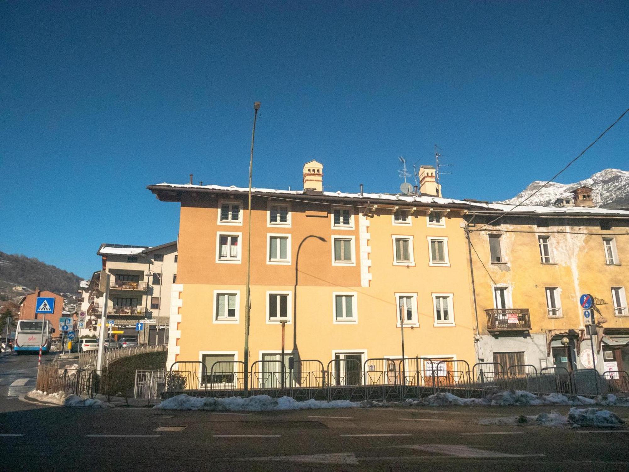 Casa Bellini Apartment Aosta Bagian luar foto