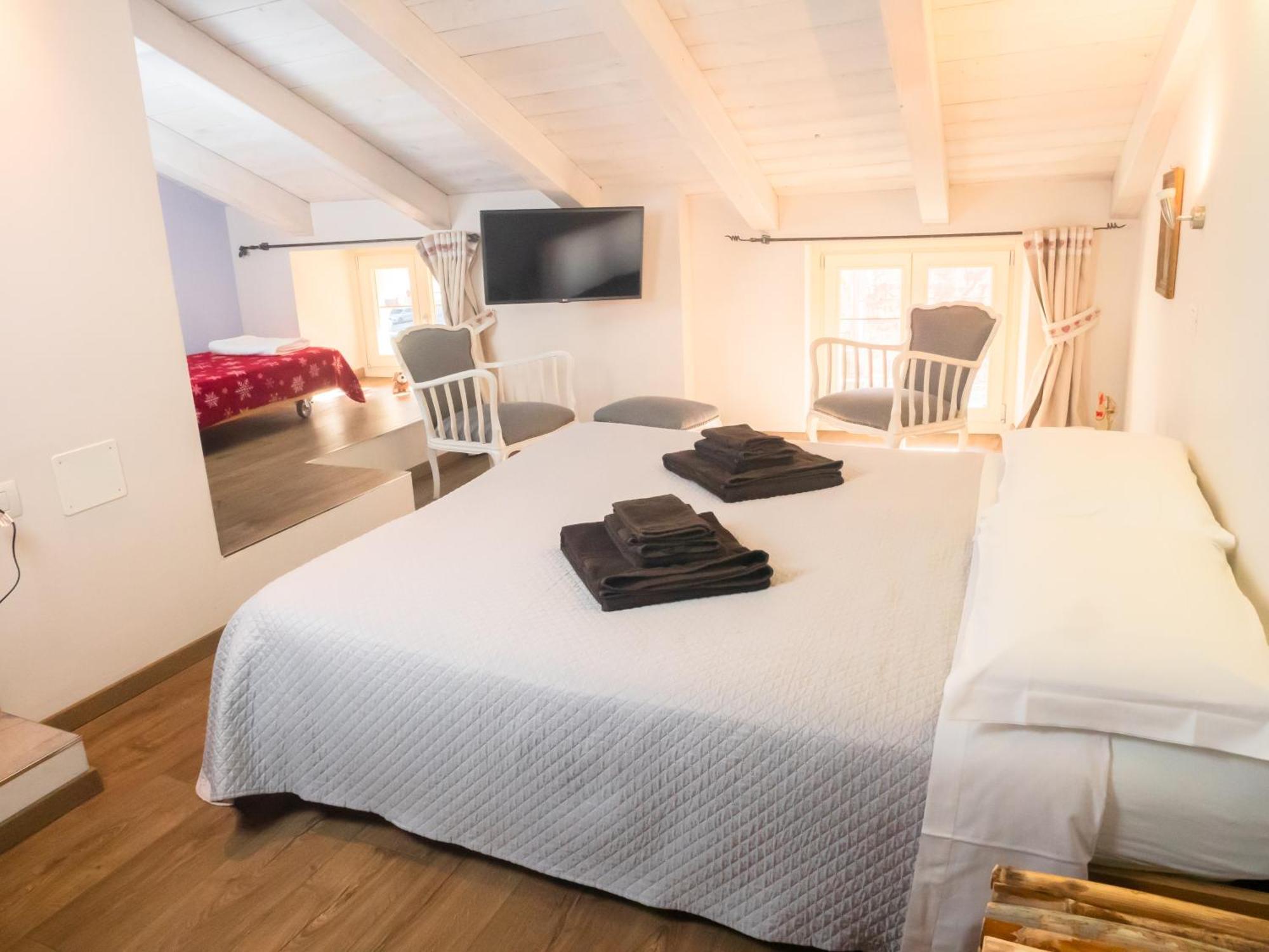 Casa Bellini Apartment Aosta Bagian luar foto