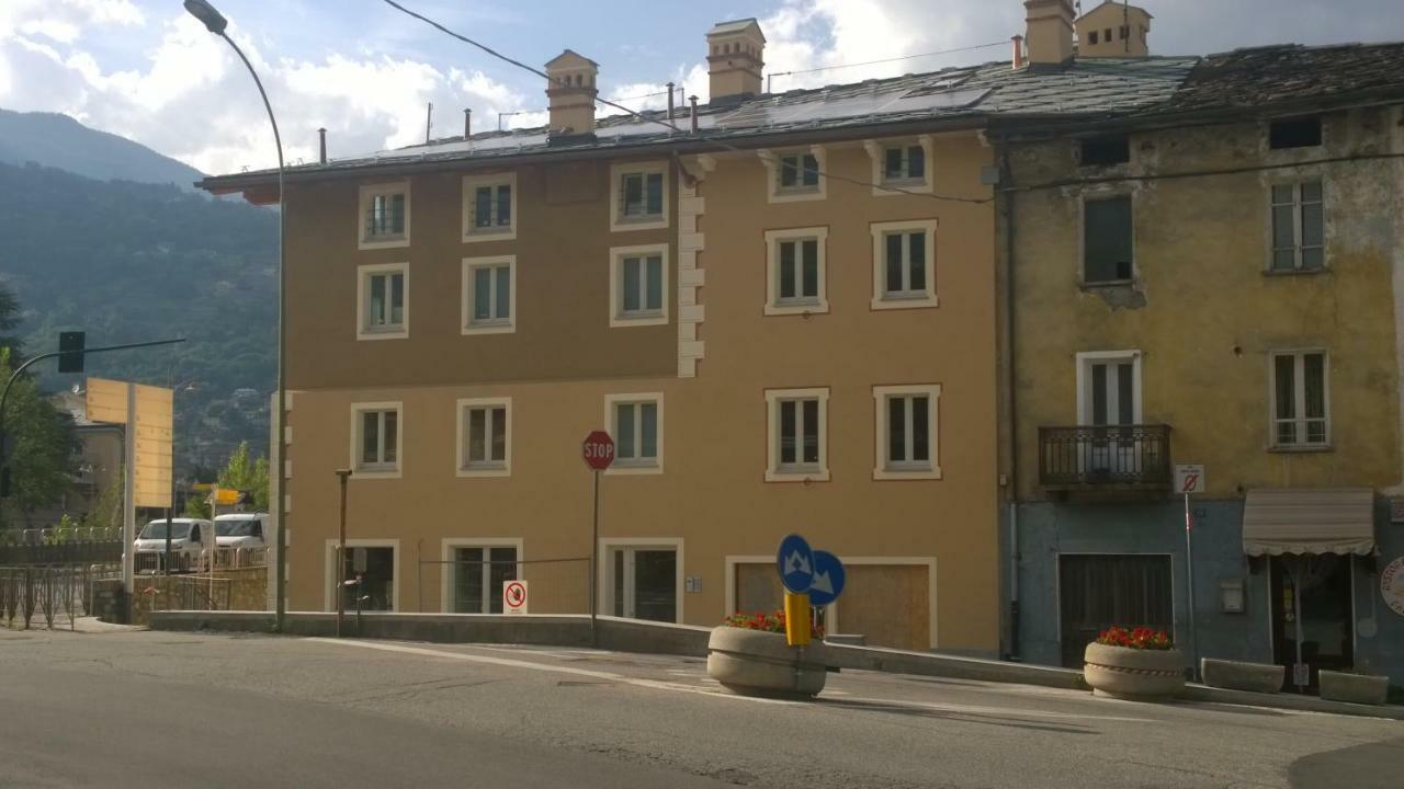 Casa Bellini Apartment Aosta Bagian luar foto